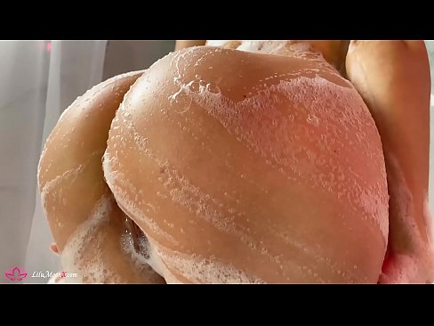 ❤️ Zeshkania masturbon pidhin me vibrator deri në orgazmë intensive në dush ❤️ Porno fb në sq.https-tubsexer.ru ﹏